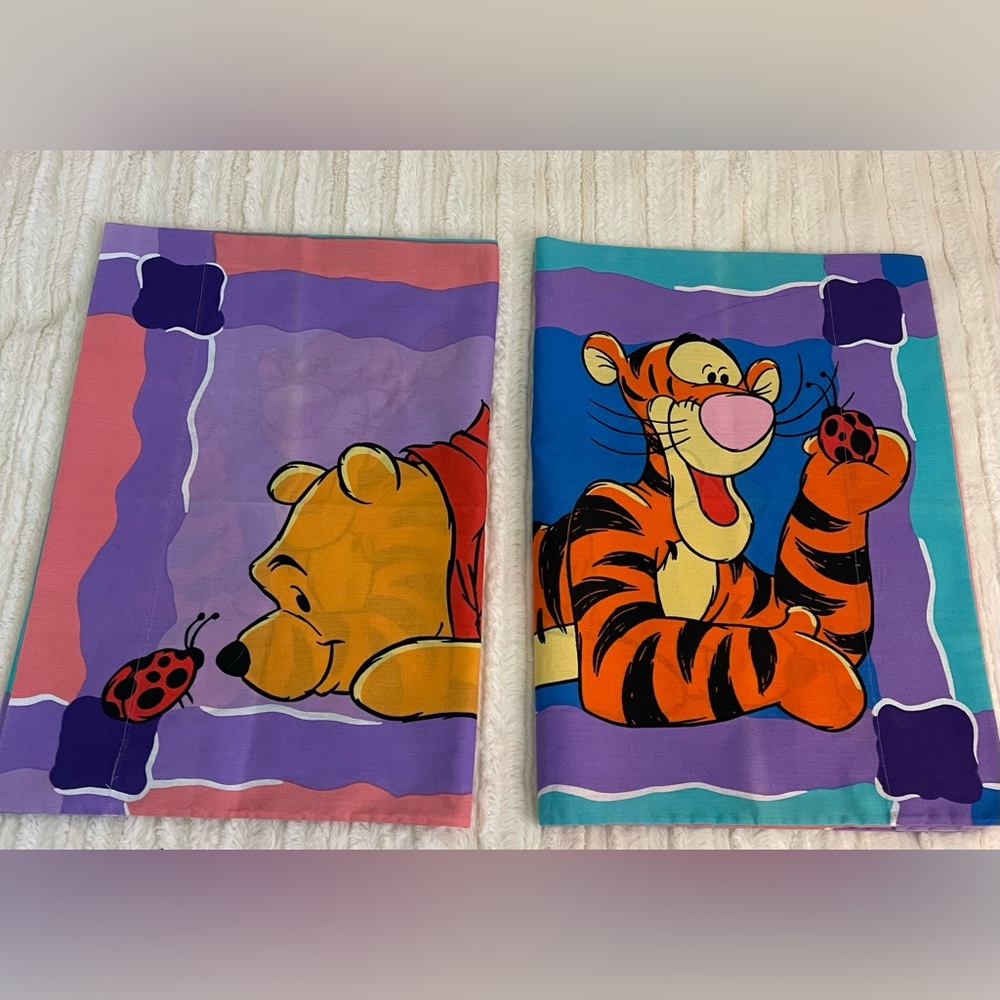 Vintage Winnie the Pooh pillowcase set